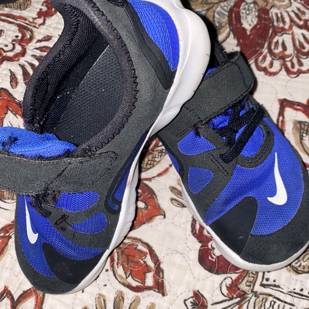 Nikes kids sneakers